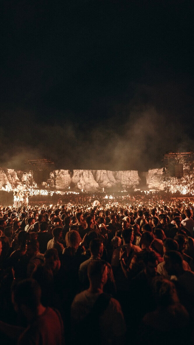 520FEE88-17C5-4236-8FC3-AE894B399CAB_1_105_c