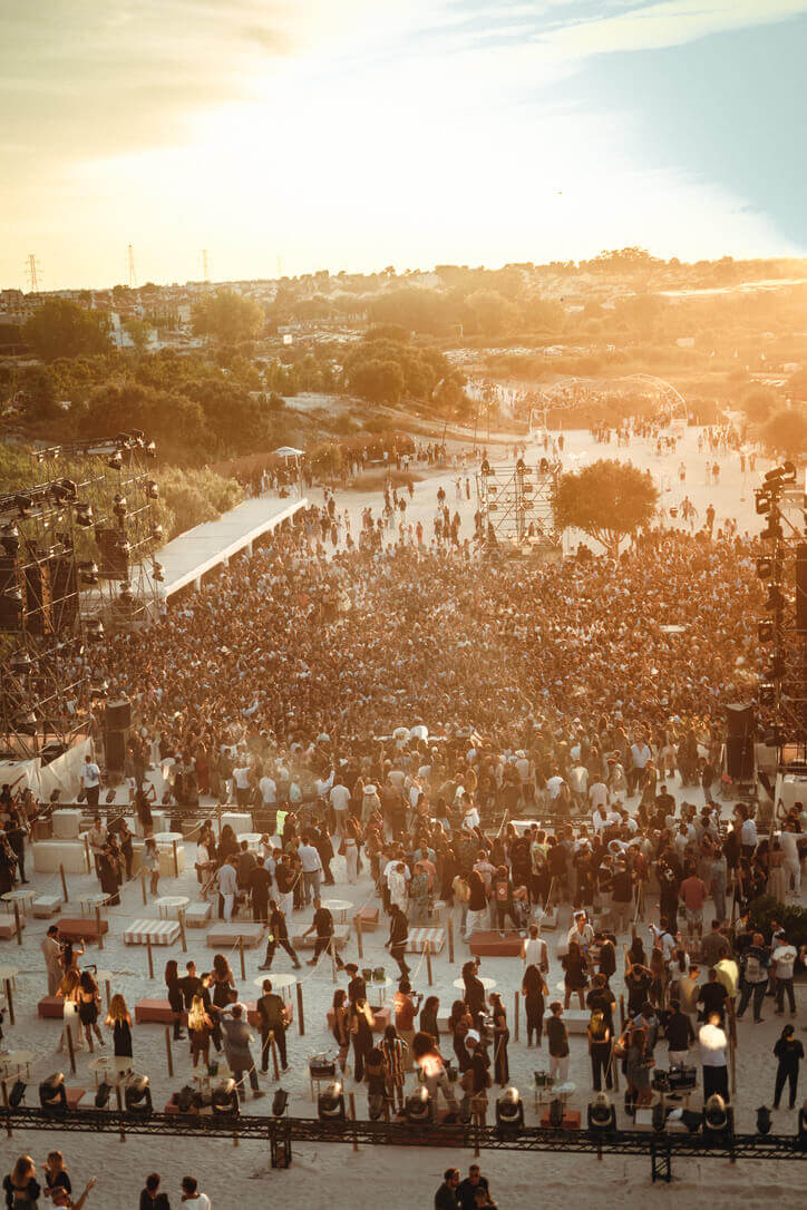 736A240D-AC2C-42B3-B334-C1DB093AF7B5_1_105_c