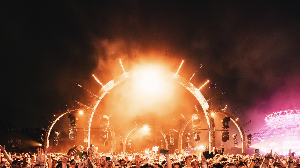 97325562-9AE5-452E-8BA4-2B7E842EBC09_1_105_c