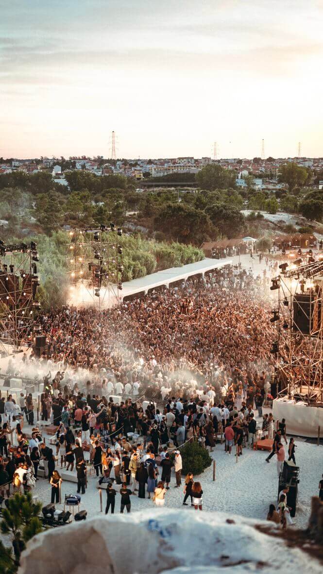 C983C718-99F4-4E2E-B22E-94E7118854A2_1_105_c